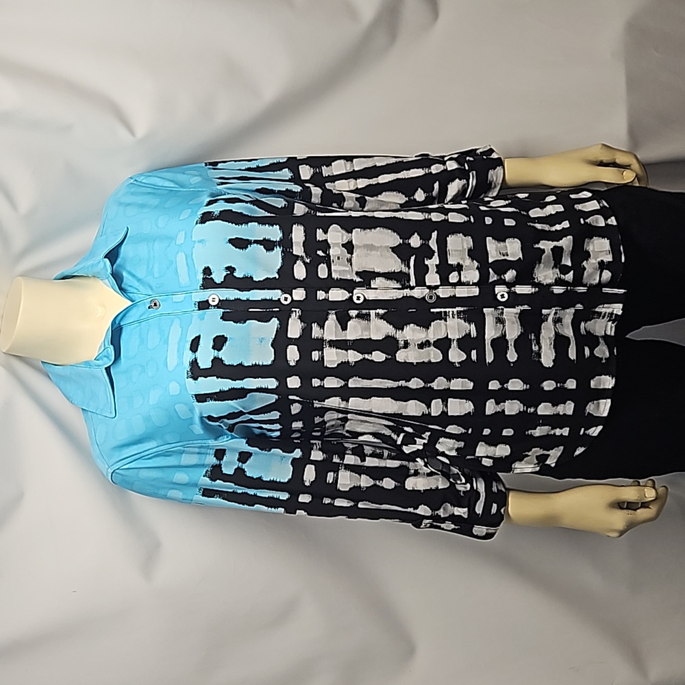 Peter Nygard Modern Button Down Blouse